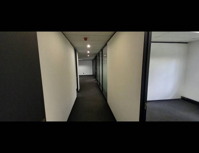 322M² OFFICE TO LET IN BRYANSTON